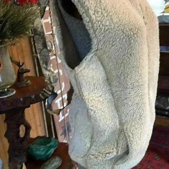 Stillwater supply Company women’s 2 XL 100% polyester vest. - Picture 4 of 9